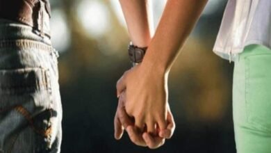 After 18 years of marriage, husband handed over to wife to her lover at Uttar pradesh