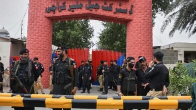 Earthquake sparks escape of 216 inmates from Pakistan prison