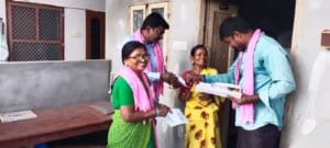 BRS: 1వ వార్డులో ప్రచారంలో దూసుకుపోతున్న తుమ్మల యాకయ్య 3 BRS: 1వ వార్డులో ప్రచారంలో దూసుకుపోతున్న తుమ్మల యాకయ్య