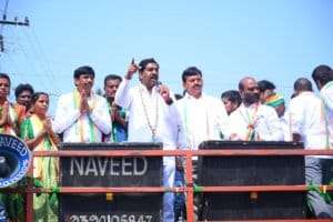 ‘గెలిపించే బాధ్యత మీది- అభివృద్ధి చేయించే బాధ్యత నాది’ 3 ‘గెలిపించే బాధ్యత మీది- అభివృద్ధి చేయించే బాధ్యత నాది’